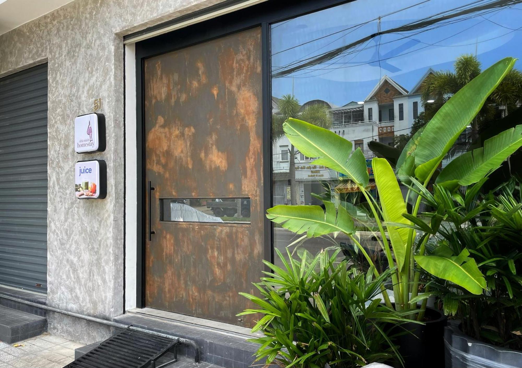 Nha Minh Homestay Rạch Gia Exteriör bild